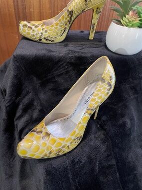Gianni Bini Yellow Snakeskin Platform Pumps